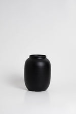 The Blanc Collection - 04 Vase: Black